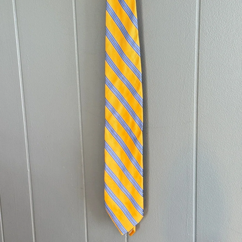 Vtg Barneys New York 100%‎ Silk Regimental Stripe Tie Yellow Blue Handmade Italy